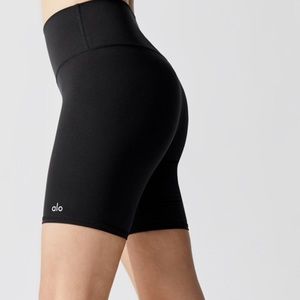 Alo Yoga High Waist Biker Shorts in Glossy Black
